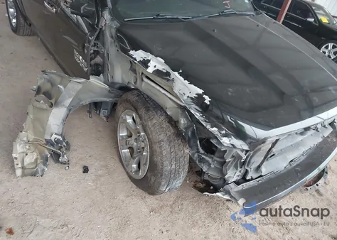 2017 Ram 1500 Laramie 4X4 5'7 Box from USA, damaged, VIN 1C6RR7NT3HS815289